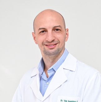 Dr Facundo Van Isseldyk